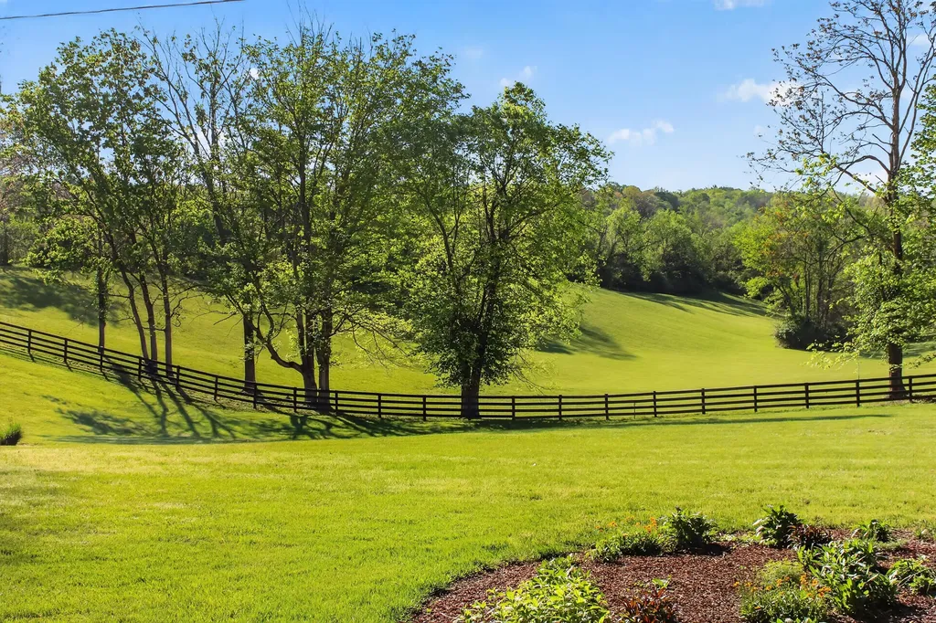 1199 Fort Bramlett Road Nicholasville KY 40356