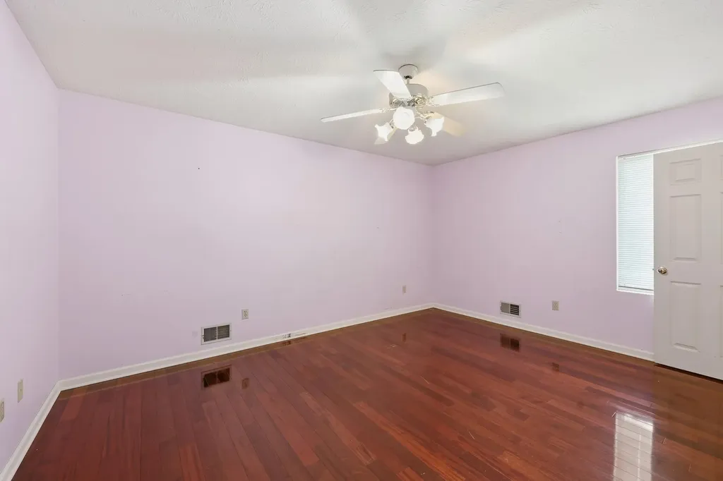 1645 Highview Circle Frankfort KY 40601