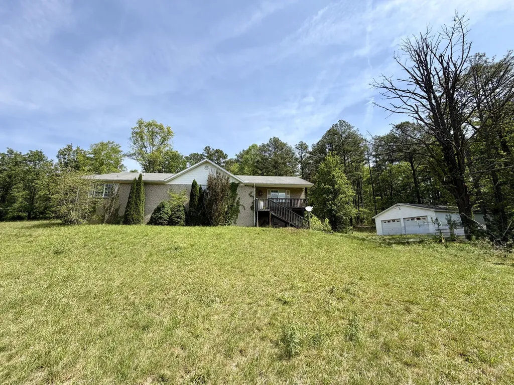 2071 E Highway 577 Manchester KY 40962
