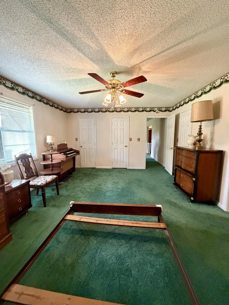 2071 E Highway 577 Manchester KY 40962