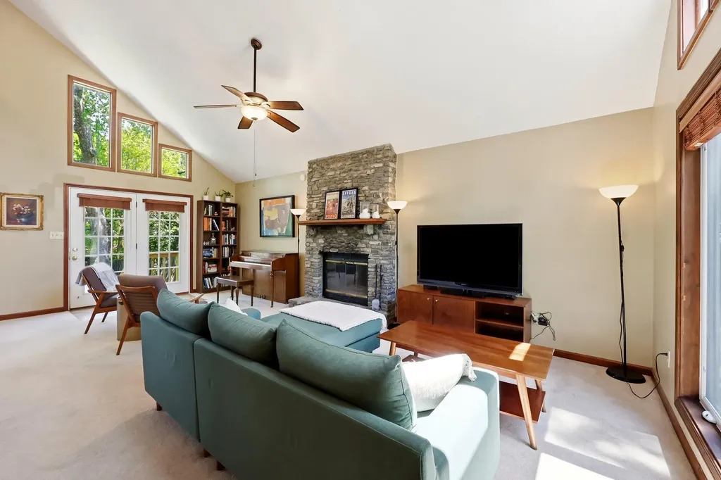 798 Jairus Drive Lexington KY 40515