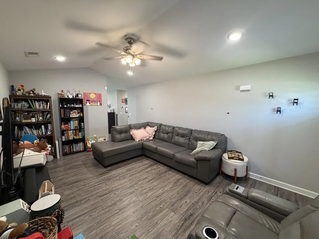 403 Pueblo Court Winchester KY 40391