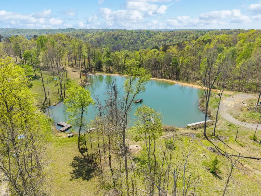 4705 Nolin Dam Road Mammoth Cave KY 42259