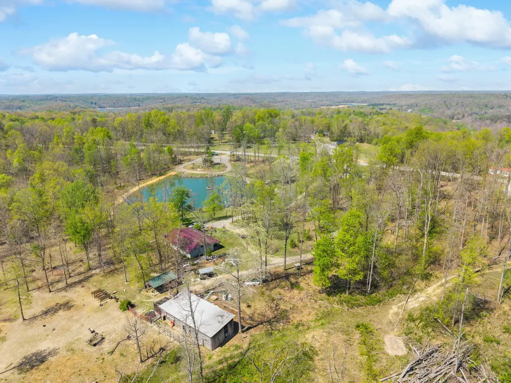 4705 Nolin Dam Road Mammoth Cave KY 42259