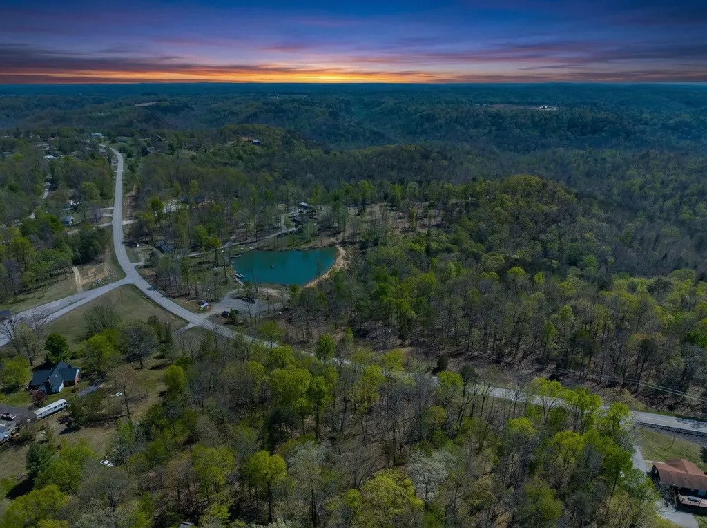 4705 Nolin Dam Road Mammoth Cave KY 42259