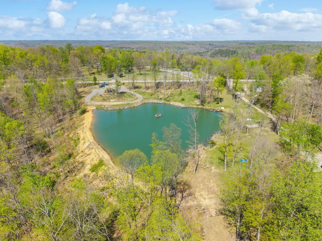 4705 Nolin Dam Road Mammoth Cave KY 42259