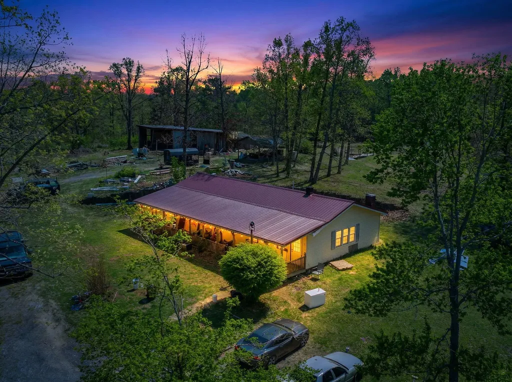 4705 Nolin Dam Road Mammoth Cave KY 42259