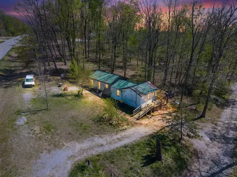 4705 Nolin Dam Road Mammoth Cave KY 42259