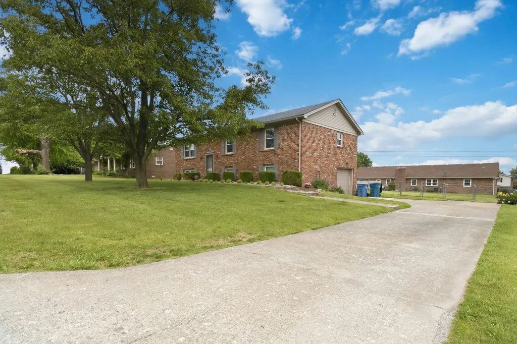 617 Longview Road Danville KY 40422