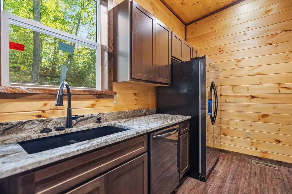 5 Ashland Camp Loop Zoe KY 41397