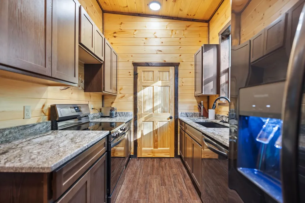 5 Ashland Camp Loop Zoe KY 41397