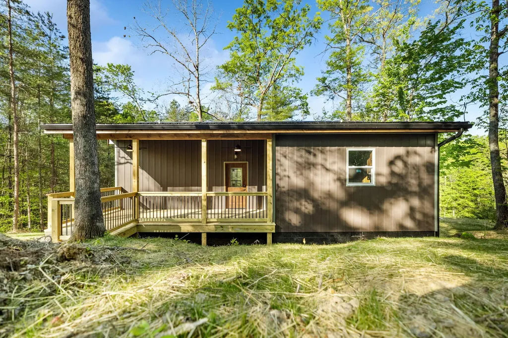 5 Ashland Camp Loop Zoe KY 41397