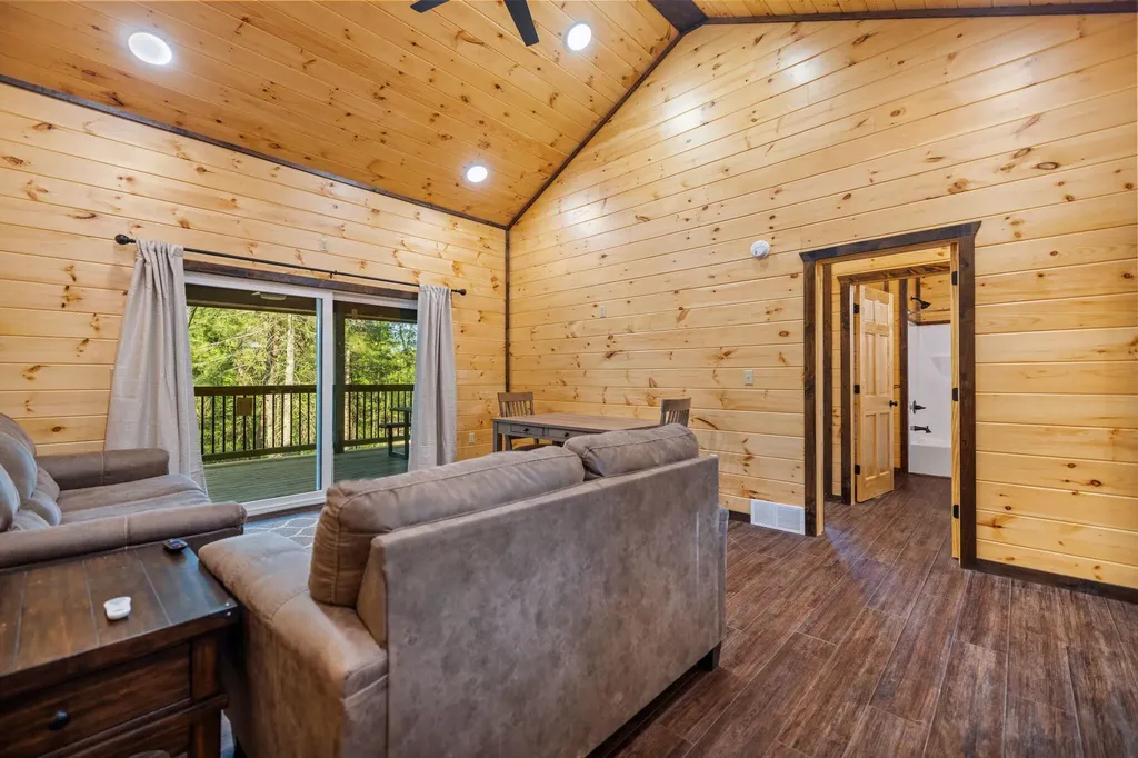 5 Ashland Camp Loop Zoe KY 41397