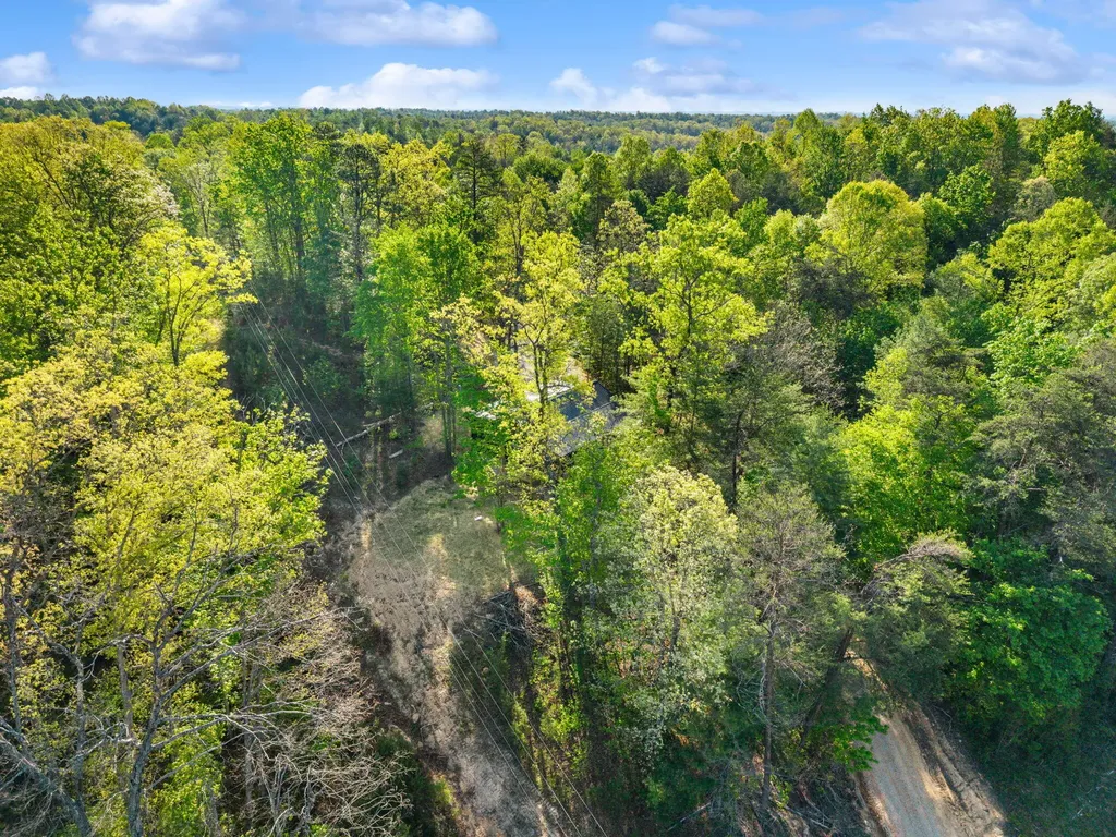 5 Ashland Camp Loop Zoe KY 41397