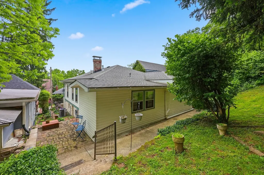 402 Ewing Street Frankfort KY 40601