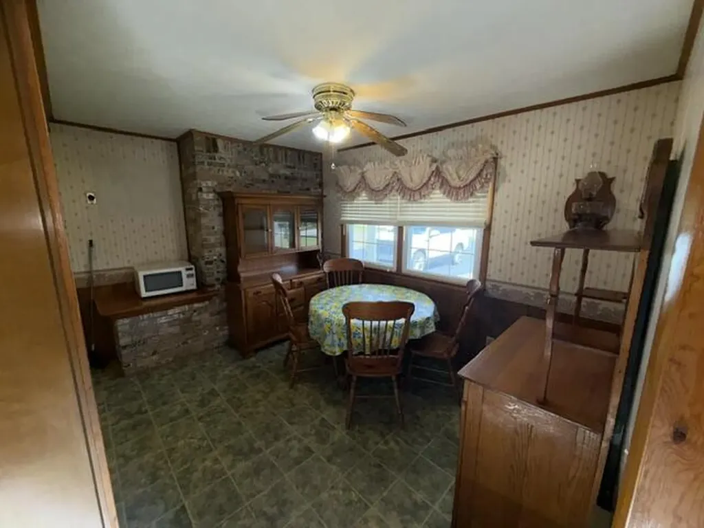 4620 Brownsville Road Brownsville KY 42210