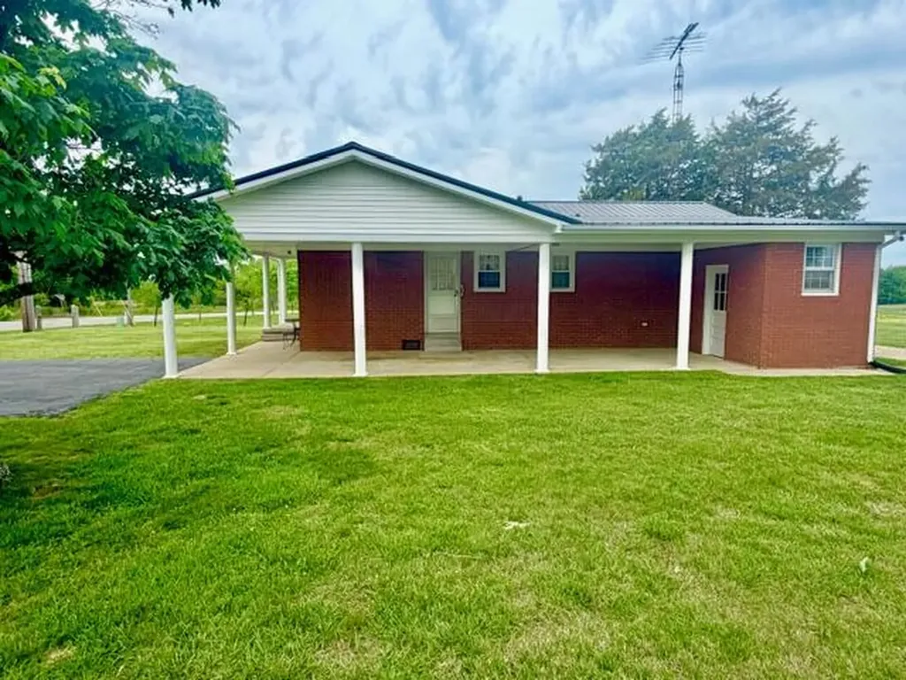 4620 Brownsville Road Brownsville KY 42210
