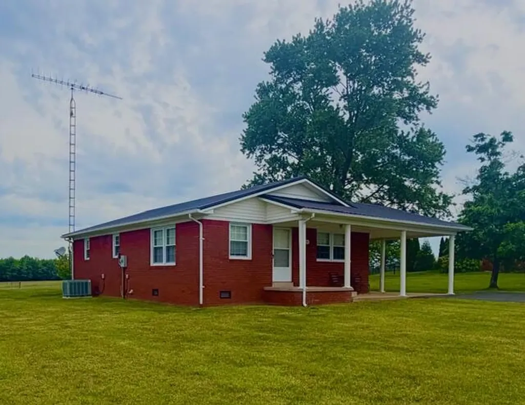 4620 Brownsville Road Brownsville KY 42210