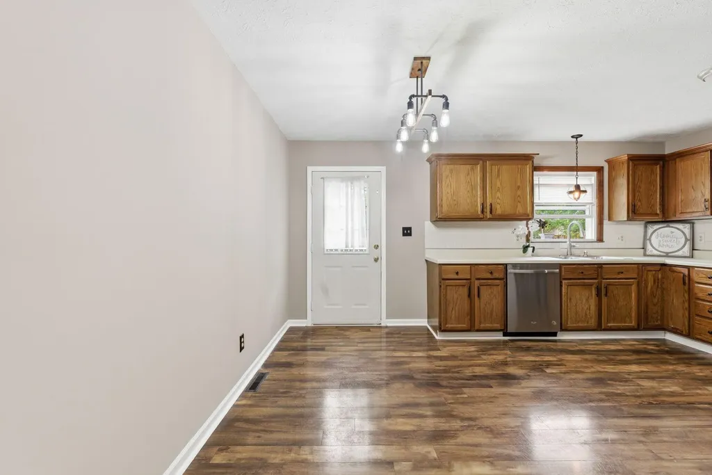 886 Jairus Drive Lexington KY 40515
