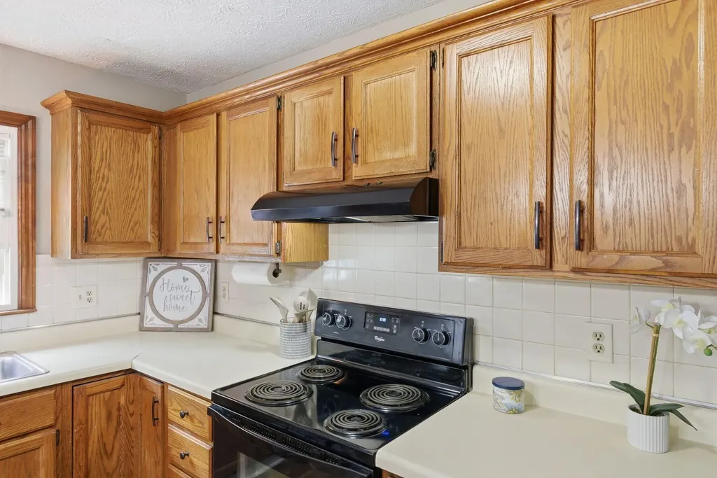 886 Jairus Drive Lexington KY 40515