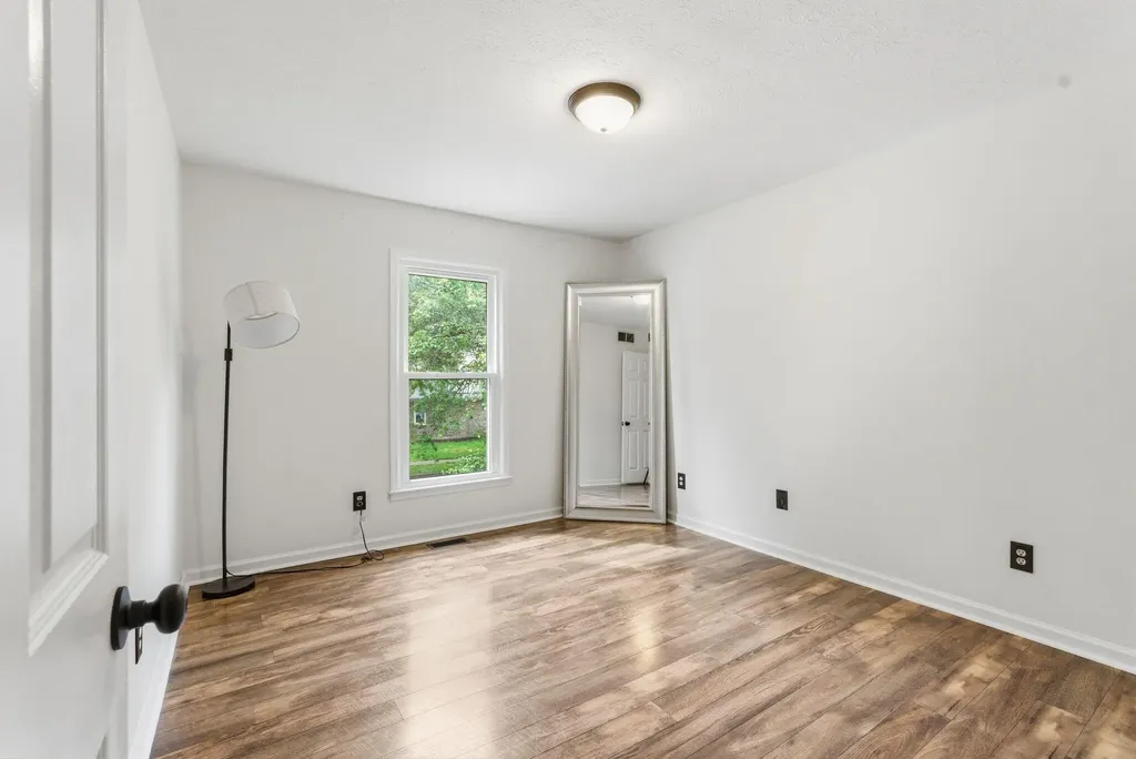 886 Jairus Drive Lexington KY 40515