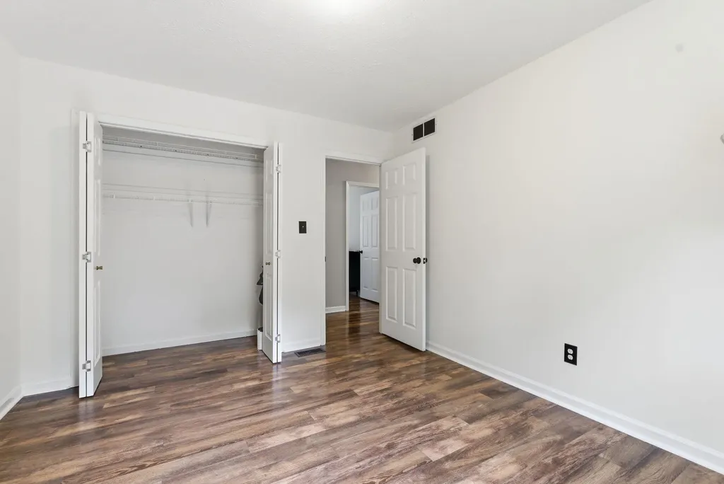 886 Jairus Drive Lexington KY 40515