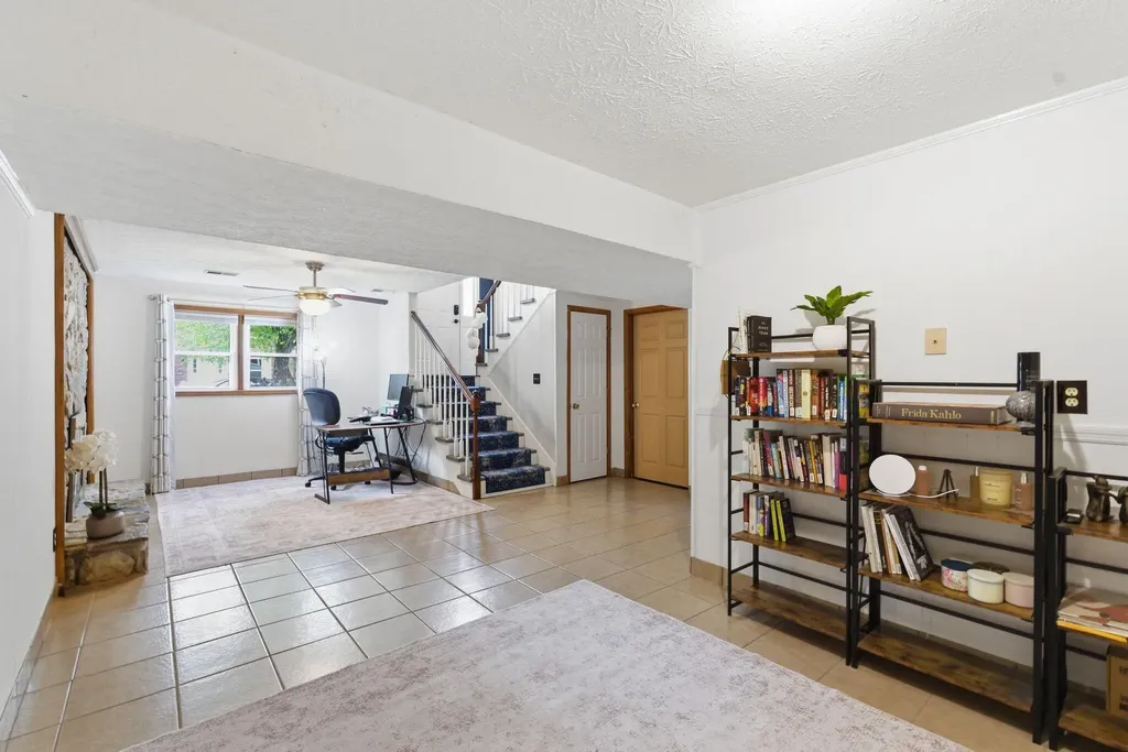 886 Jairus Drive Lexington KY 40515