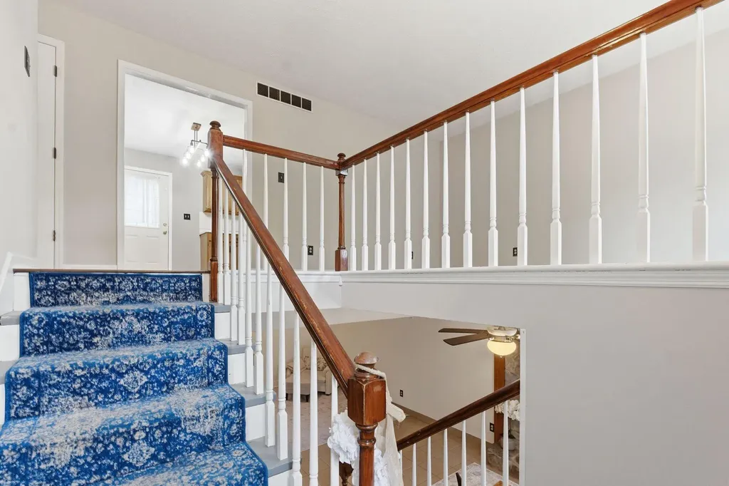 886 Jairus Drive Lexington KY 40515