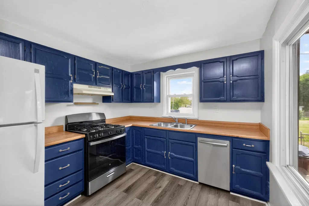 286 High Street Versailles KY 40383