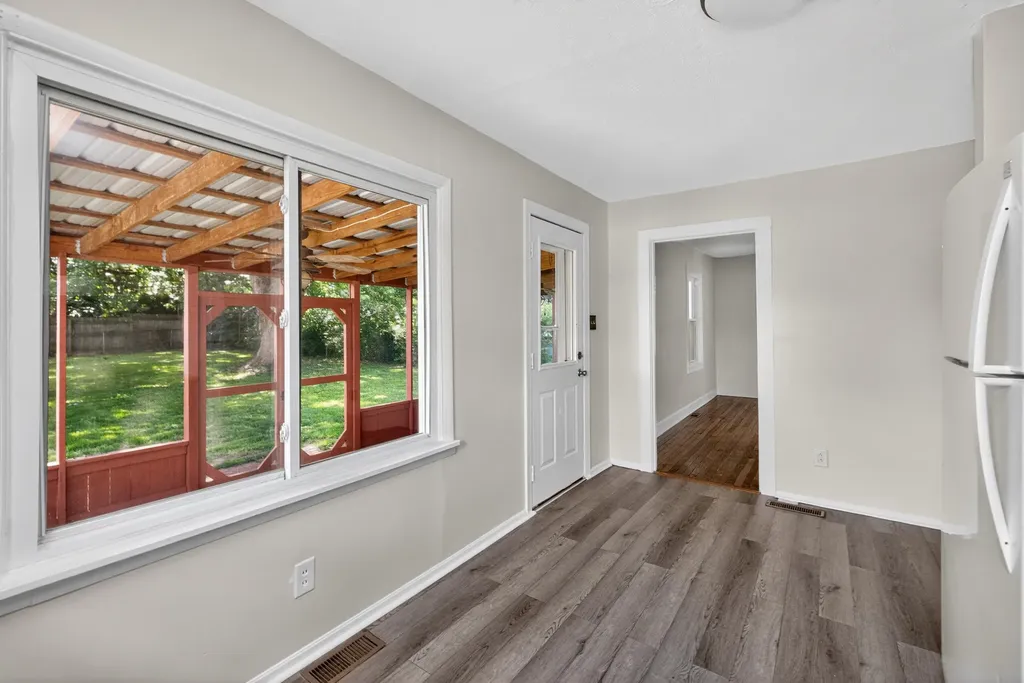 286 High Street Versailles KY 40383