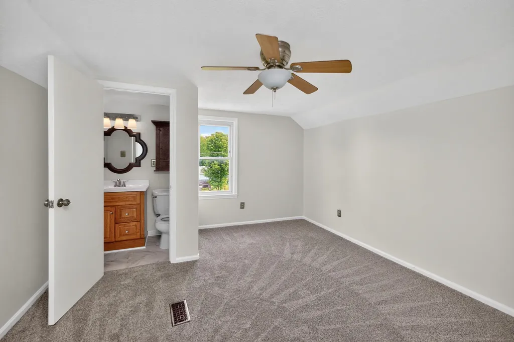 286 High Street Versailles KY 40383