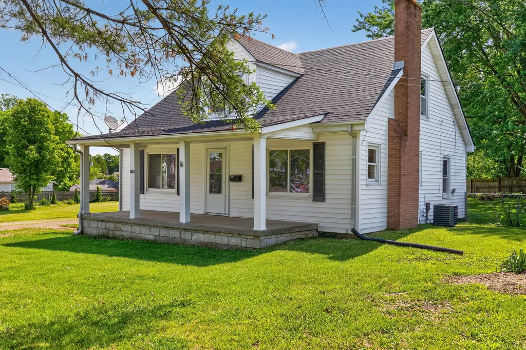 286 High Street Versailles KY 40383