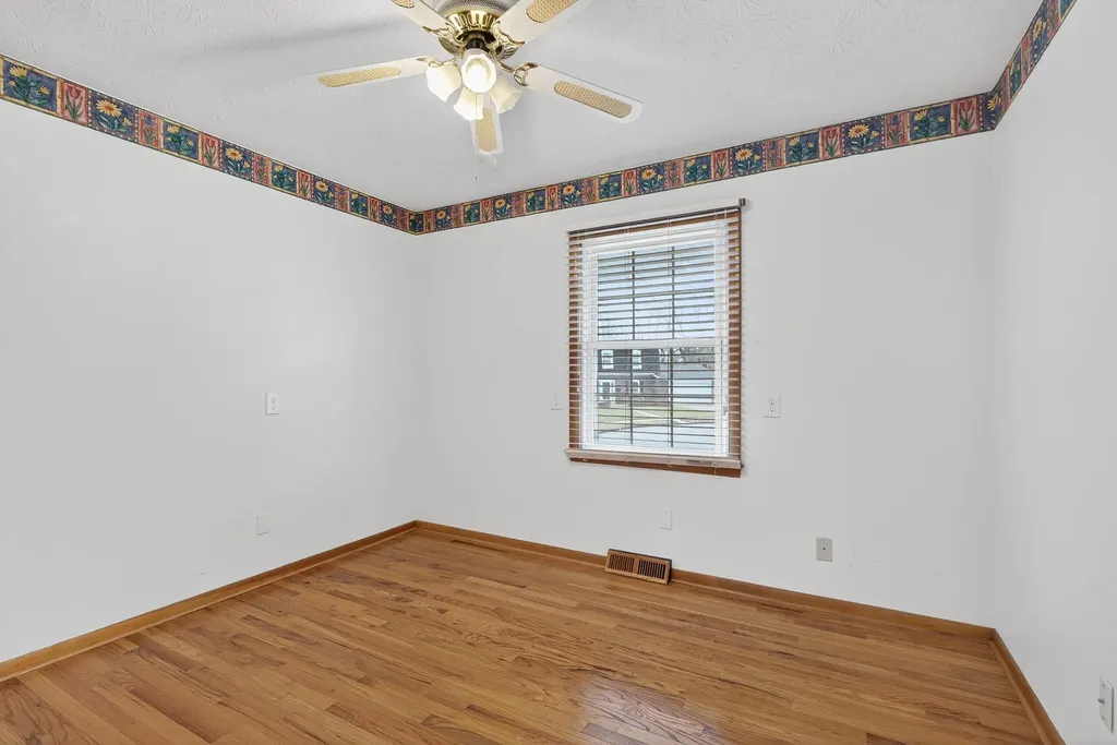 641 Bellcastle Road Lexington KY 40505