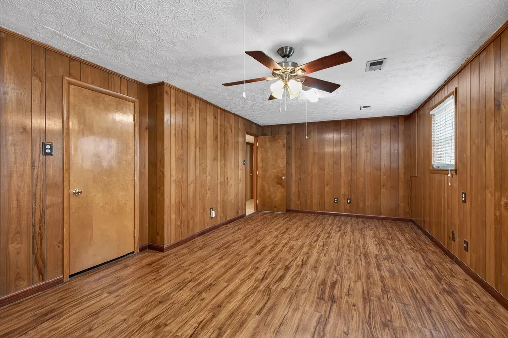 641 Bellcastle Road Lexington KY 40505