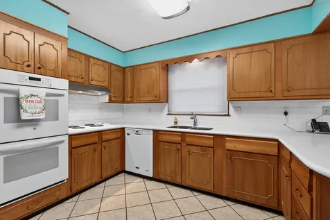 641 Bellcastle Road Lexington KY 40505
