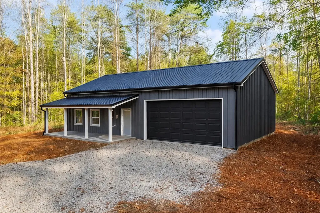 185 Pine Tree Road Nancy KY 42544