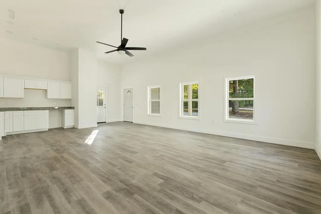 185 Pine Tree Road Nancy KY 42544