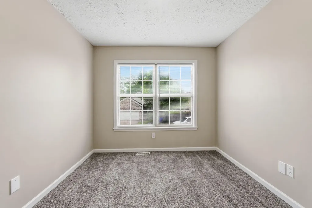 641 Hugging Bear Lane Lexington KY 40509