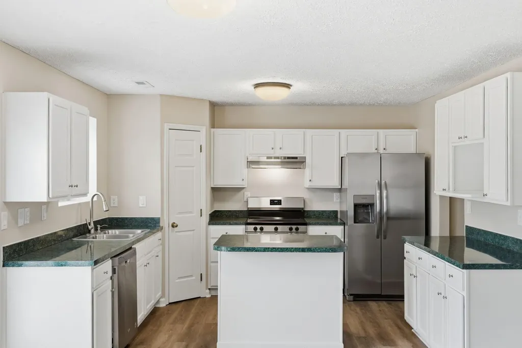 641 Hugging Bear Lane Lexington KY 40509