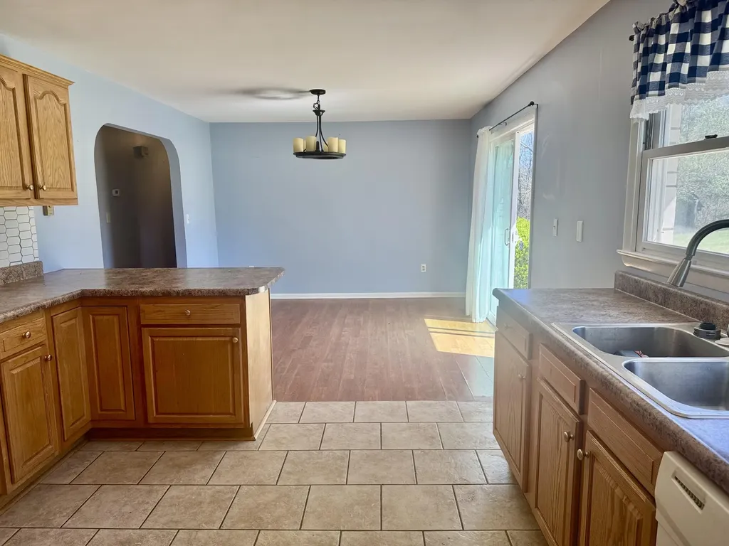 521 Clearcreek Road Irvine KY 40336