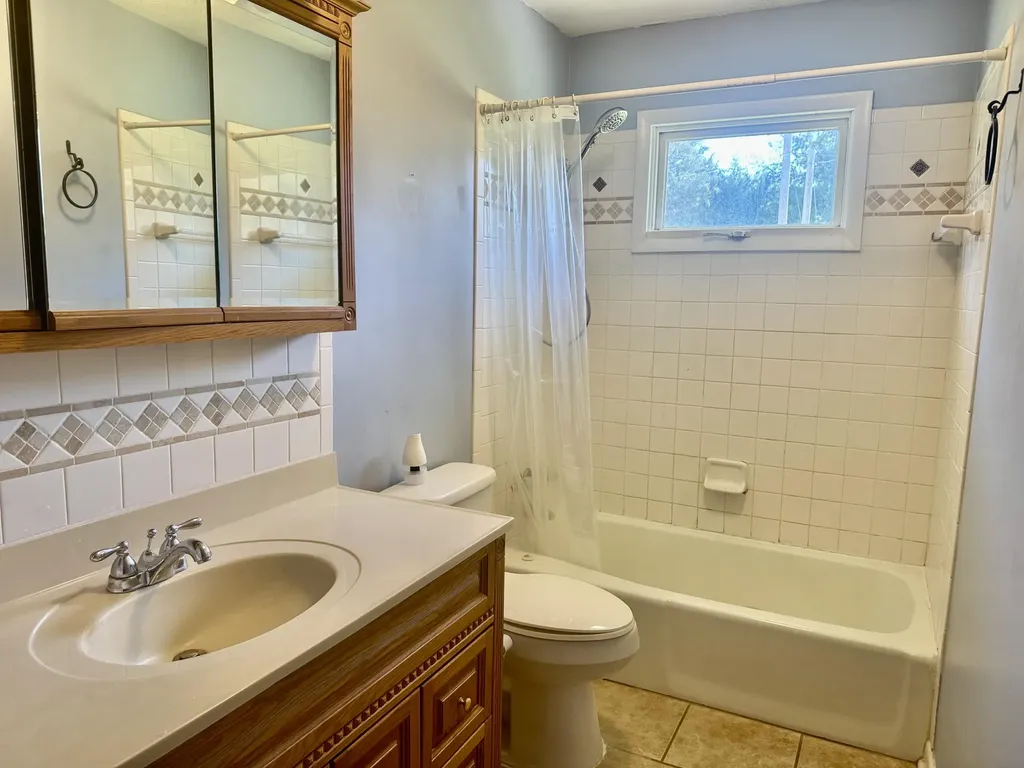 521 Clearcreek Road Irvine KY 40336