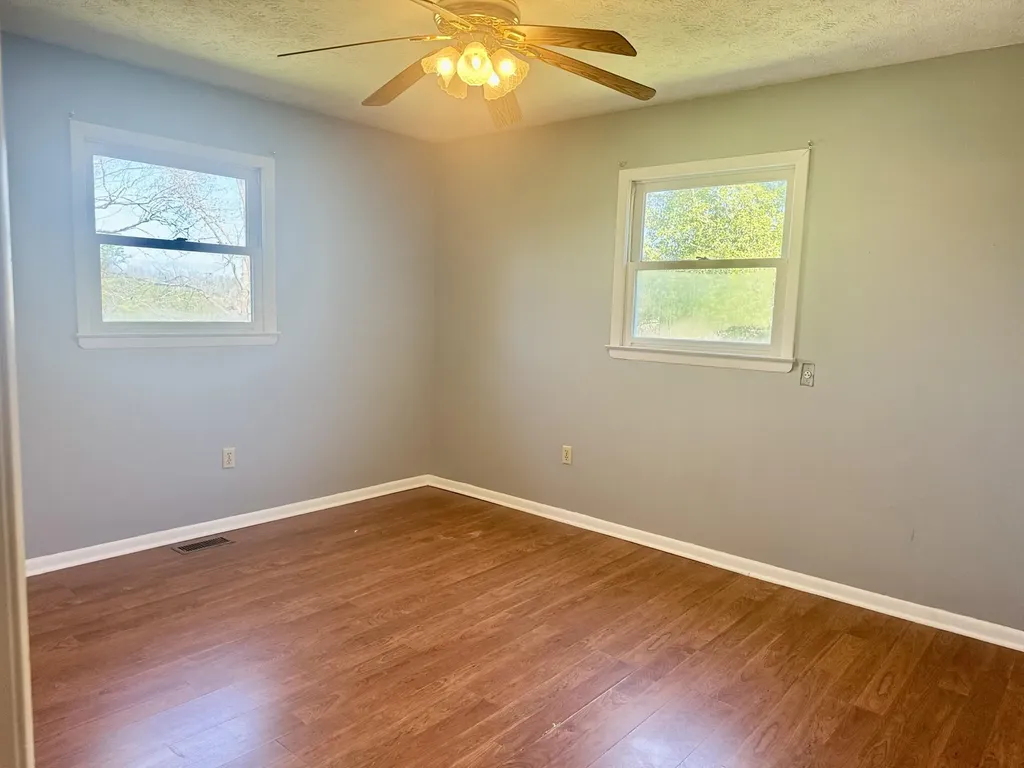 521 Clearcreek Road Irvine KY 40336