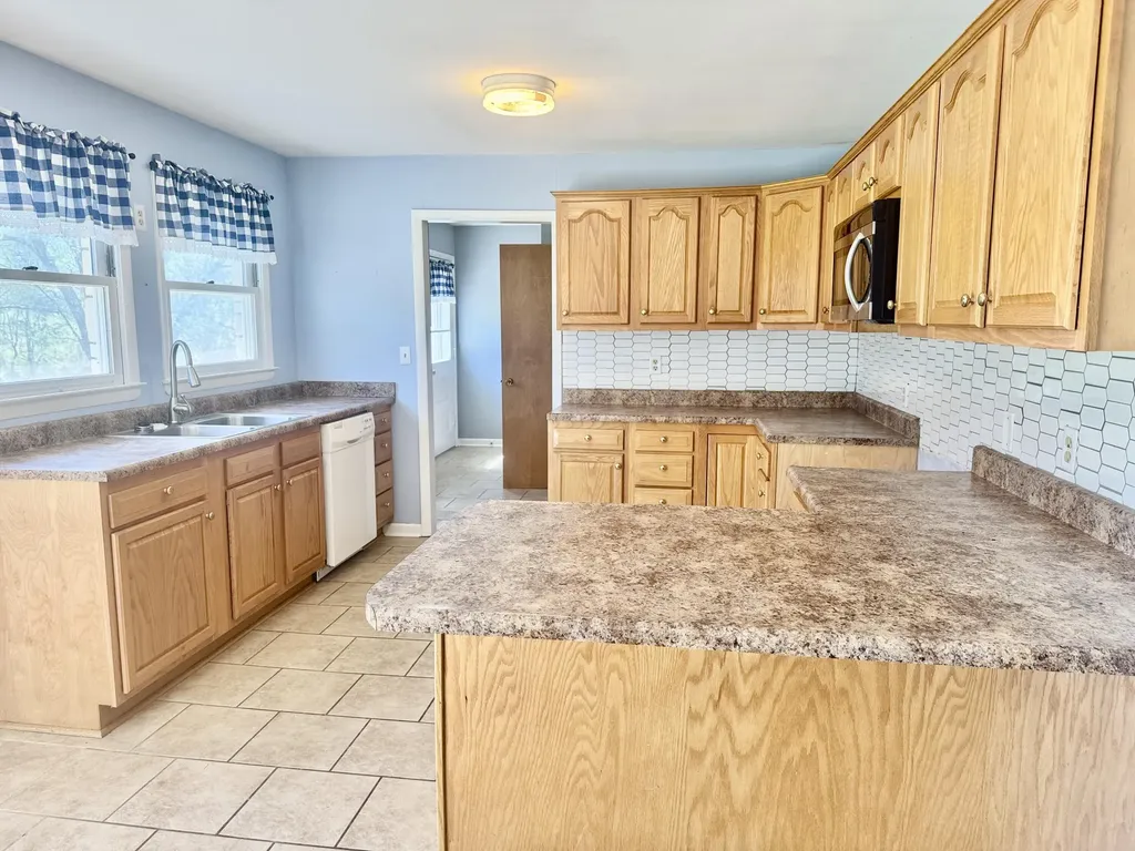 521 Clearcreek Road Irvine KY 40336