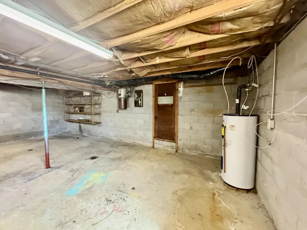 521 Clearcreek Road Irvine KY 40336