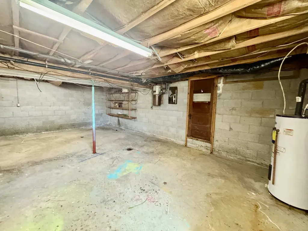 521 Clearcreek Road Irvine KY 40336