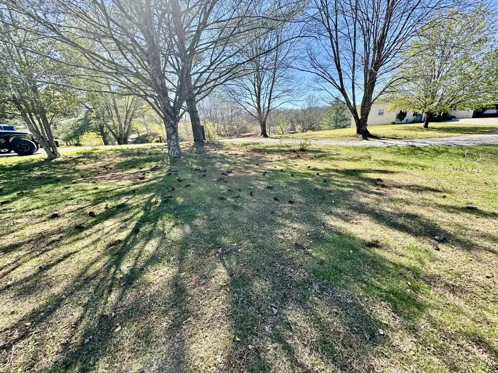 521 Clearcreek Road Irvine KY 40336