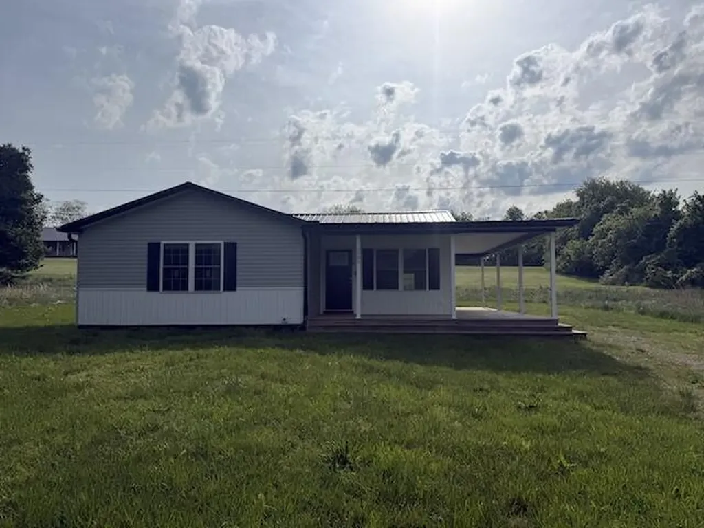 3886 N Stepstone Road Owingsville KY 40360