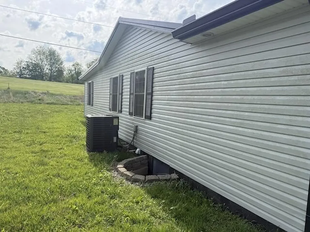 3886 N Stepstone Road Owingsville KY 40360