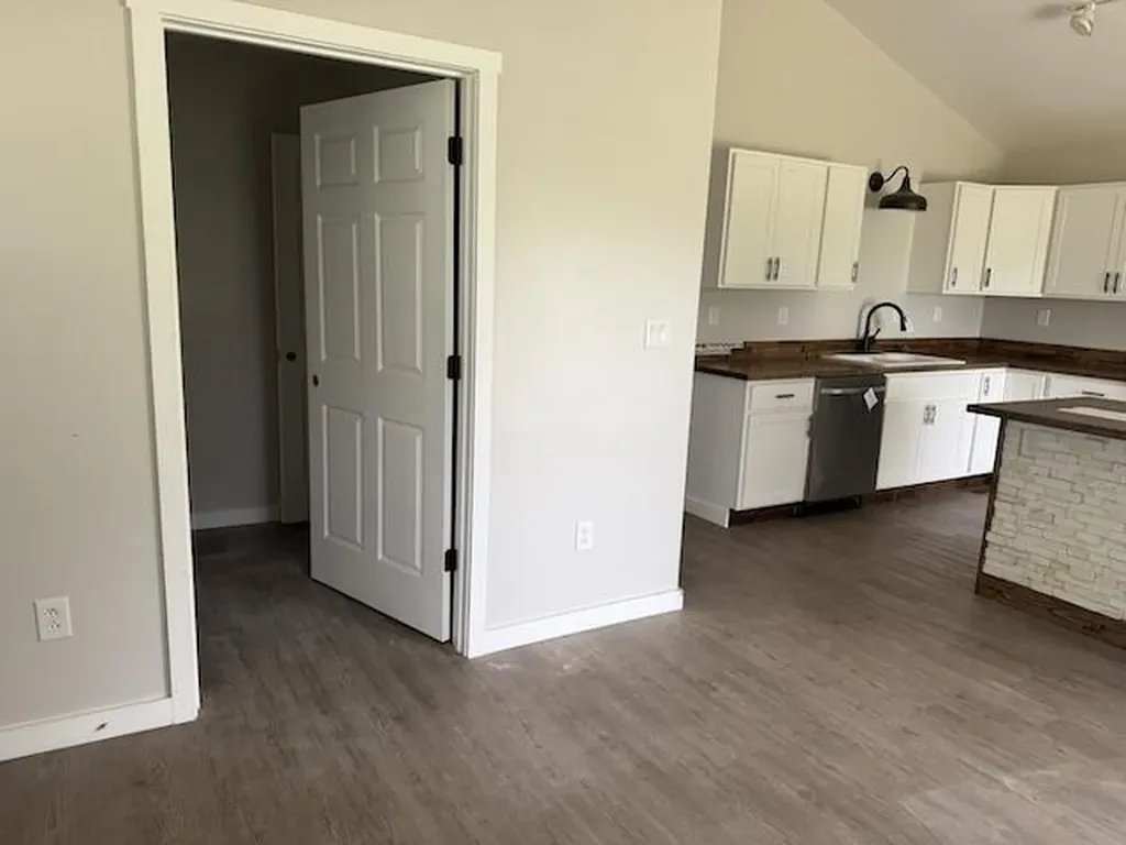 3886 N Stepstone Road Owingsville KY 40360