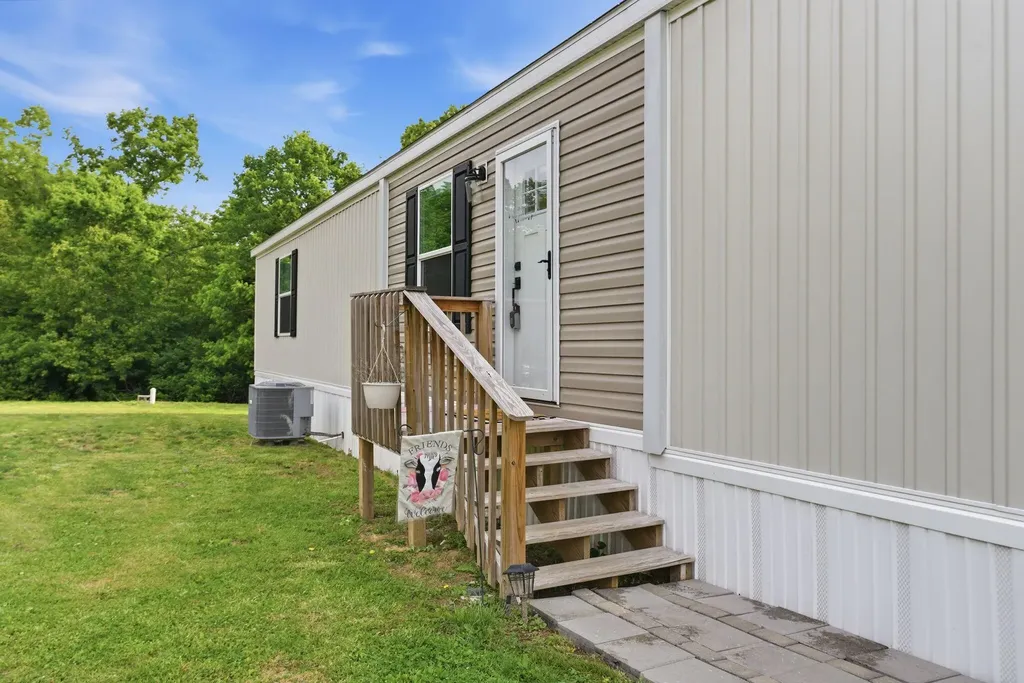 265 Cunningham Lane Winchester KY 40391